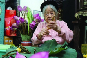 Lão nghệ nhân Nguyễn Thị Dần trọn đời giữ phong vị thanh tao đất Hà Thành