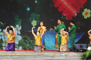 Nghệ An: Khai mạc chương trình “Thắm tình hữu nghị đặc biệt Việt Nam - Lào” năm 2019
