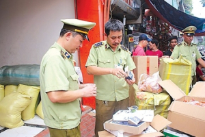 Hà Nội: Xử lý nhiều vụ vi phạm hàng lậu, gian lận thương mại