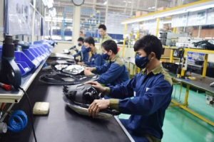 Không ngăn sông cấm chợ, tiếp tục duy trì sản xuất