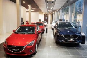 Thời điểm vàng mua ô tô tại Việt Nam: Từ xe sang đến phổ thông đua nhau đại hạ giá với mức giảm tới cả trăm triệu đồng