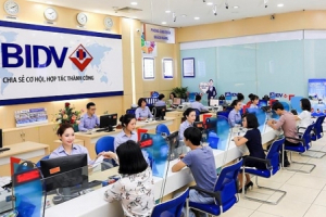 'Bơm' hàng chục nghìn tỉ cho vay dự án BOT-BT, ngân hàng có ưu ái doanh nghiệp 'ruột'?