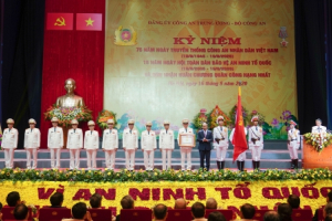 Chùm ảnh: Thủ tướng dự Lễ kỷ niệm 75 năm Ngày truyền thống lực lượng CAND
