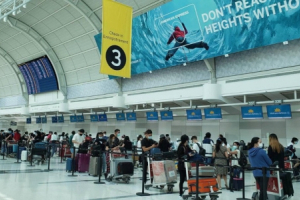Đưa gần 320 công dân Việt Nam từ Canada về nước