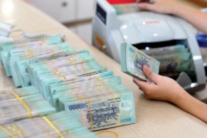 Lãi suất liên ngân hàng thấp kỷ lục, thanh khoản dư thừa