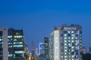 Giỏi hút tiền như chủ khách sạn Novotel Saigon Centre