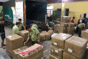 Lạng Sơn: Thu giữ hàng nghìn sản phẩm nhập lậu trên xe chuyển phát nhanh của Viettel Post