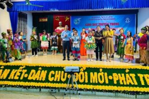 Hà Tĩnh: Trường THCS Nguyễn Biểu đẩy mạnh công tác truyền thông cho học sinh