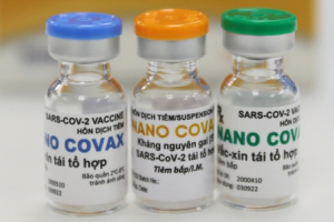 Việt Nam tiêm thử nghiệm vaccine COVID-19