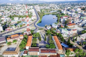 Hàng loạt Tập đoàn BĐS lớn như T&T Group, Him Lam, Văn Phú, Ecopark, Tân Hoàng Minh...đang ồ ạt đổ về tạo nên những cơn sốt cục bộ cho thị trường BĐS nơi đây