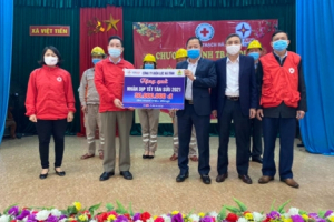 Công ty Điện lực Hà Tĩnh: Ấm áp nghĩa tình chuỗi hoạt động thăm hỏi, tặng quà trong những ngày giáp Tết 