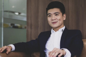 Chân dung "đại thiếu gia" nhà Bầu Hiển: Tự lập từ nhỏ, vừa qua tuổi 30 đã làm quản lý cấp cao của ngân hàng và Tập đoàn T&T, kiêm luôn chức chủ tịch công ty tài chính