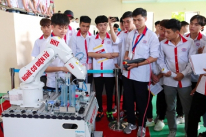 Ghi danh tầm quốc gia ở tuổi 16 của học sinh trường nghề chương trình 9+
