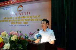 Chủ tịch UBND tỉnh Bắc Giang Lê Ánh Dương và các ứng cử viên đại biểu HĐND tỉnh tiếp xúc cử tri tại huyện Việt Yên