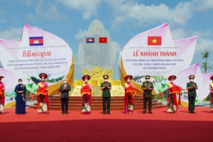 Khánh thành công trình thắt chặt tình hữu nghị Việt Nam - Campuchia