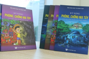 Bộ tài liệu chính thống đầu tiên về phòng chống ma túy được đặt nhiều kỳ vọng