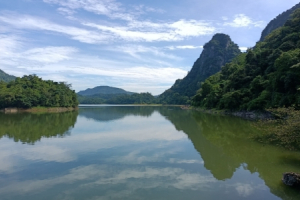 Hồ Duồng Cốc đẹp tựa như “Vịnh Hạ Long” thu nhỏ của huyện Bá Thước, Thanh Hóa