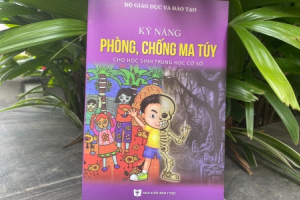 Cảnh báo ma túy trá hình trà trộn vào đồ ăn, thức uống của các em học sinh