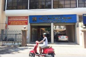 Ngân hàng chật vật rao bán 'cục nợ' hơn 400 tỷ xuống chỉ còn 100 tỷ