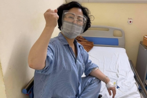 Cô giáo mắc ung thư di căn vẫn kiên cường truyền cảm hứng cho học trò