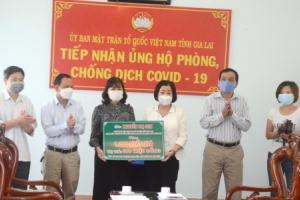 Gia Lai: Doanh nhân Nguyễn Thị Sen trao 1.200 suất quà trị giá 500 triệu đồng giúp người dân vượt khó