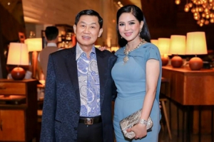 Doanh thu công ty của đại gia Johnathan Hạnh Nguyễn chỉ đủ cho vợ con vay nóng