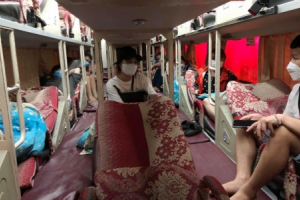 Xử phạt gần 30 triệu đồng xe khách chở “chui” nhiều người