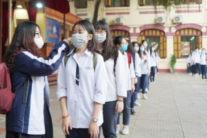 Hà Nội dự kiến cho học sinh THPT trở lại trường ngày 6/12