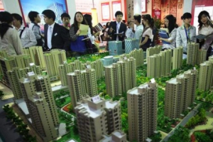 Trung Quốc siết chặt quản lý kinh doanh bất động sản, môi giới Thâm Quyến hết thời "tay không bắt giặc"