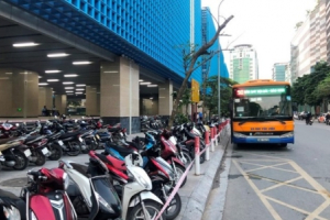 Rà soát, lập bãi xe phục vụ người dân đi tàu Cát Linh - Hà Đông