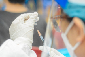 Nữ học sinh lớp 9 tại Hà Nội tử vong sau một ngày tiêm vaccine