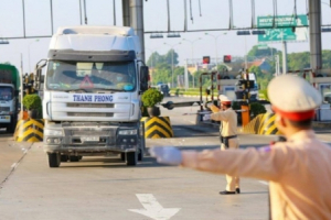Xử lý các quy định gây khó khăn cho hoạt động sản xuất kinh doanh, lưu thông hàng hóa