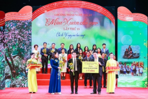 Chia sẻ yêu thương: SHB tiếp tục hỗ trợ trẻ em có hoàn cảnh khó khăn trên cả nước