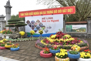 Đền thờ Hai Bà Trưng rực rỡ sắc hoa, điểm đến du lịch văn hóa tâm linh hấp dẫn 