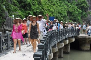 Phấn đấu mở cửa du lịch trên phạm vi toàn quốc trước ngày 30/3/2022
