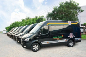 Ngân hàng “rầm rộ” thanh lý ô tô để thu hồi nợ