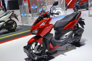 Xe máy Honda "Made in Thailand" ra mắt gây sốt nhờ loạt nâng cấp, cốp chứa đồ 18 lít