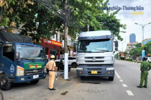 Hà Tĩnh: Bất cập việc cấp “lệnh bài” cho xe tải vào đường cấm