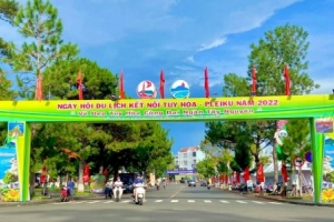 Khai mạc ngày hội du lịch kết nối TP. Tuy Hòa với TP. Pleiku   