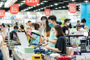 “Siêu ưu đãi” tràn ngập khắp các gian hàng Vincom tại lễ hội mua sắm đỏ 2022