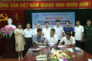 Báo chí góp phần khơi dậy những dòng chảy văn hóa tích cực - Bài 2: Cầu nối 'hữu hiệu' giữa Đảng, chính quyền và Nhân dân