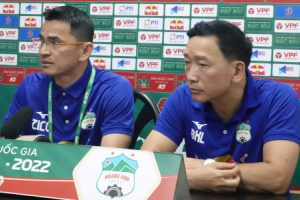 Kiatisuk nói gì sau trận thua Hải Phòng trên sân Pleiku? 