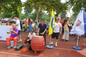 Cổ động viên cháy hết mình - tiếp lửa cho các đội bóng