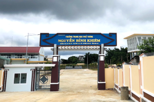 Gia Lai xem xét kỷ luật một hiệu trưởng trường THPT