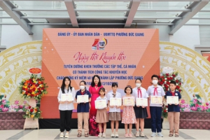 Tưng bừng ngày hội chào mừng kỷ niệm 40 năm thành lập phường Đức Giang