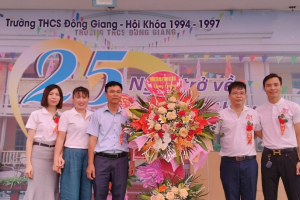 Thái Bình: 25 năm ngày trở về của cựu học sinh trường THCS Đông Giang