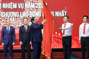 Truyền thông phải đi đầu chứ không phải đi theo