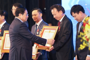 Thủ tướng dự Hội nghị tổng kết công tác năm 2022, triển khai nhiệm vụ năm 2023 của Tập đoàn Dầu khí
