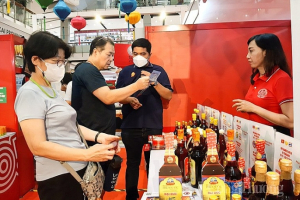 Nước mắm Phú Quốc được ưa thích ở hội chợ tại Thái Lan
