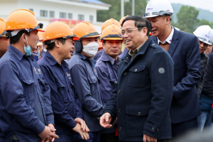 Giải quyết vướng mắc, kiến nghị liên quan đến đầu tư, xây dựng và phát triển kết cấu hạ tầng giao thông